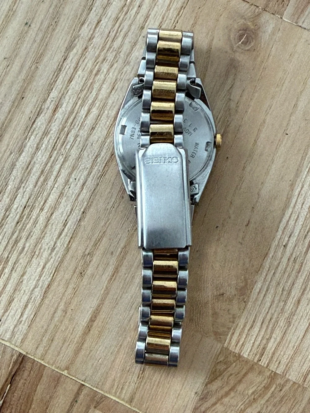 Seiko Presidential Vintage Ladies Watch Two-Tone Bracelet Case Gold Dial Date